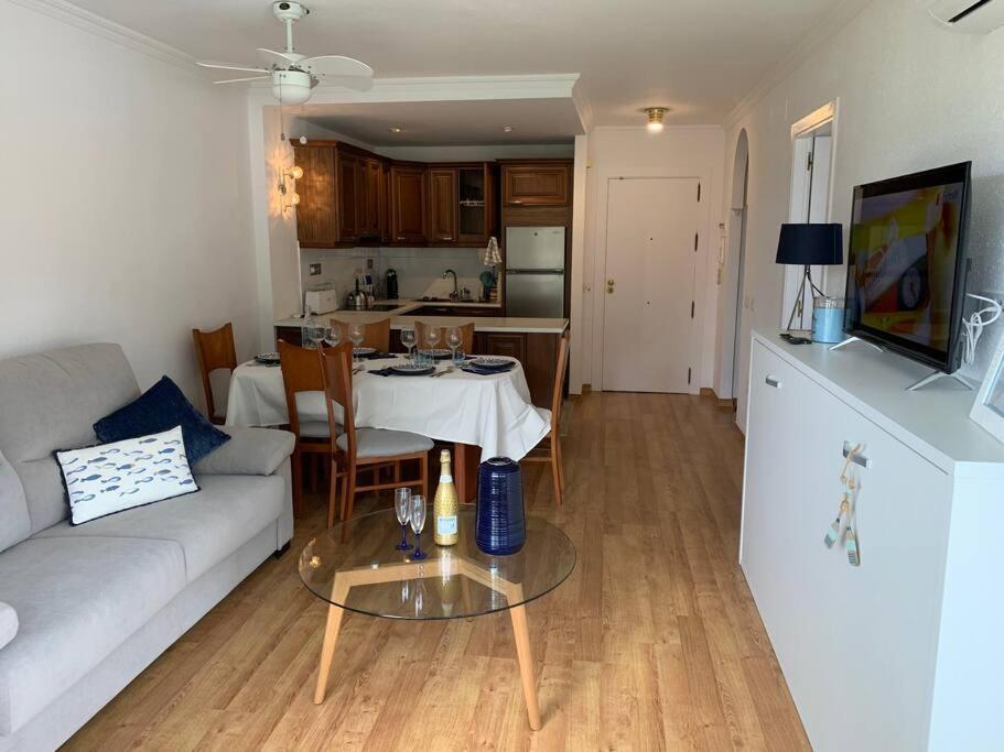Apartamento Torremolinos 5 Personas + Parking + Piscina Todo El Ano Ngoại thất bức ảnh